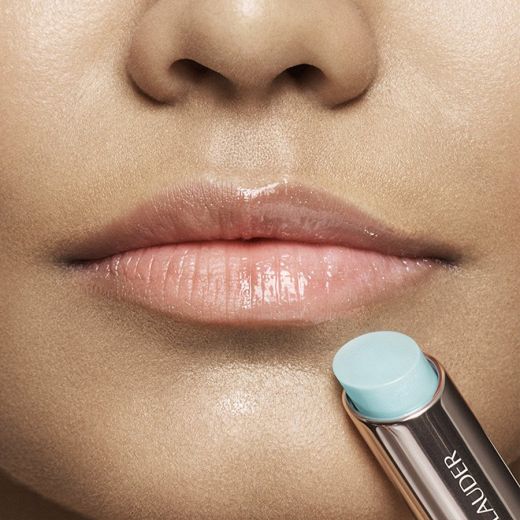 ESTEE LAUDER  Futurist Hydraplump Lip Balm