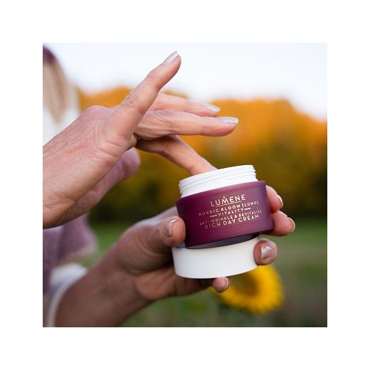 Lumene Nordic Bloom [Lumo] Vitality Anti-Wrinkle & Revitalize Rich Day Cream