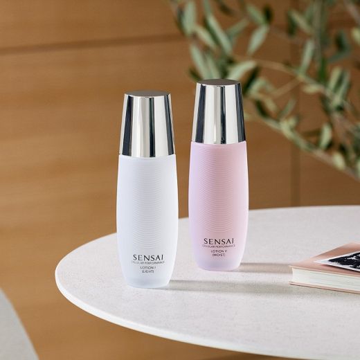 SENSAI Cellular Performance Lotion I (Light)