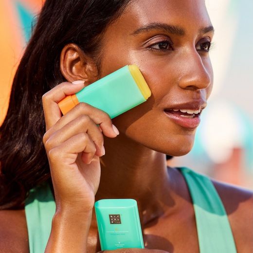 RITUALS The Ritual of Karma Sunscreen Stick SPF50+