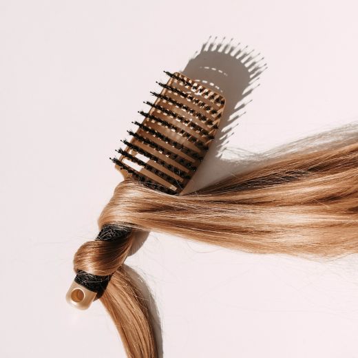 ONE:ZERO Detangling Hair Comb - Gold