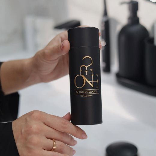 ONE:ZERO 100% Microfiber Make-Up Glove