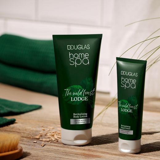 DOUGLAS COLLECTION HOME SPA The Wild Forest Lodge Hand Cream