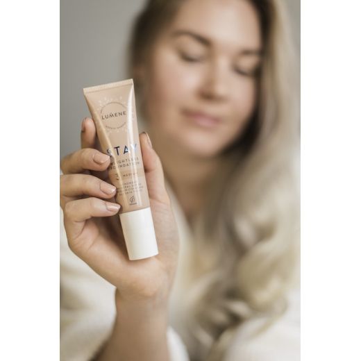 LUMENE Stay Weightless Foundation SPF 30