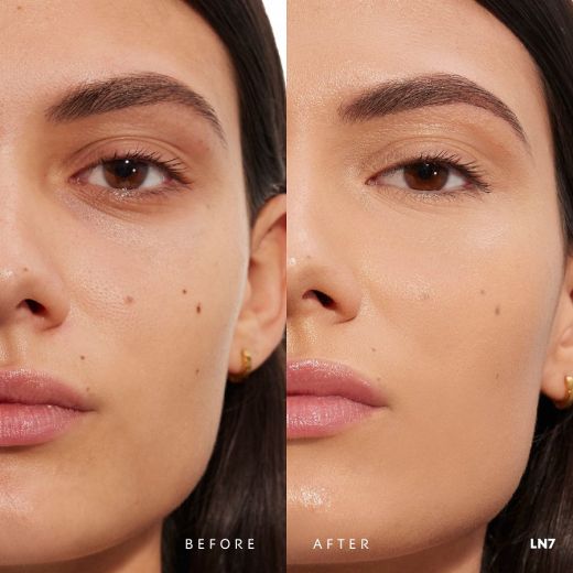 YVES SAINT LAURENT All Hours Glow Foundation 