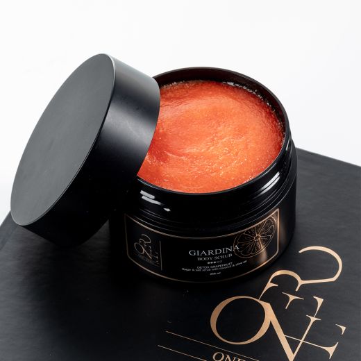ONE:ZERO Giardina Body Scrub 