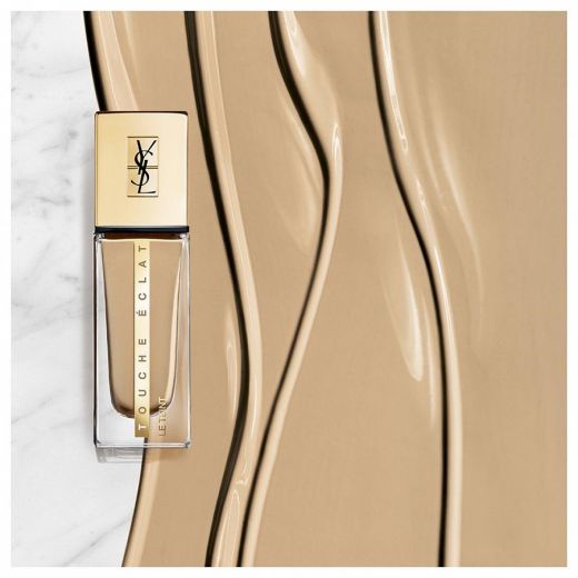 YVES SAINT LAURENT Touche Eclat le Teint Foundation