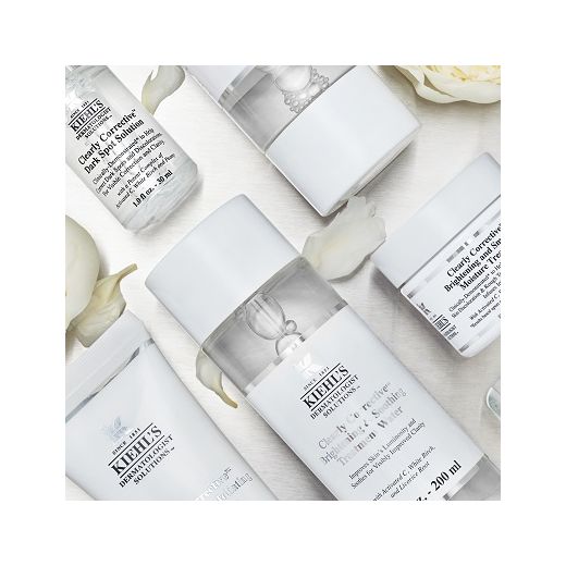 Kiehl's Clearly Corrective™ Brightening & Soothing Treatment Water  (Ādas tekstūru uzlabojo