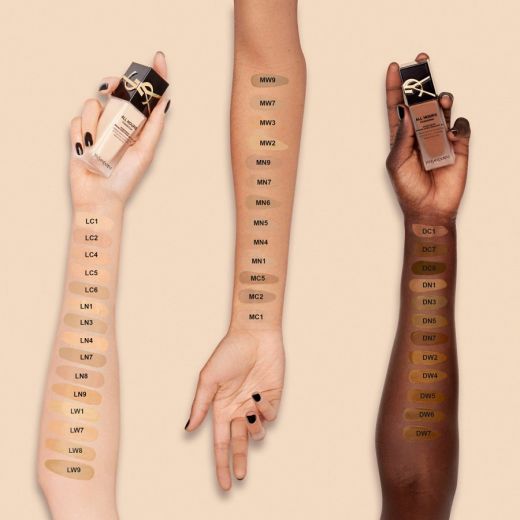 YVES SAINT LAURENT All Hours Foundation