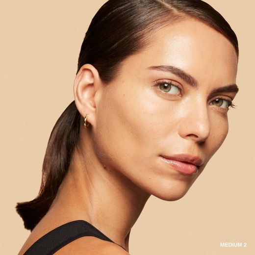 BOBBI BROWN Vitamin Enriched Skin Tint SPF 15 Medium 2