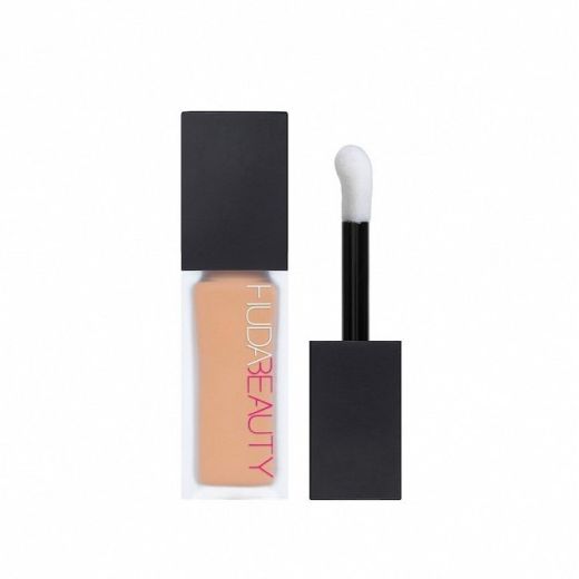 Huda Beauty FauxFilter Luminous Matte Concealer Cotton Marmalade 3.3B