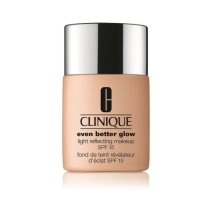Clinique Even Better Glow Light Reflecting Makeup SPF 15  (Izgaismojošs tonālais krēms)