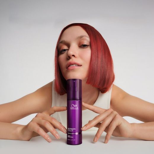 WELLA PROFESSIONALS Ultimate Color Shine Spray Step 3