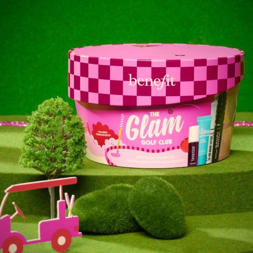 BENEFIT COSMETICS The Glam Golf Club - Your Iconic Bestellers Christmas Beauty Set