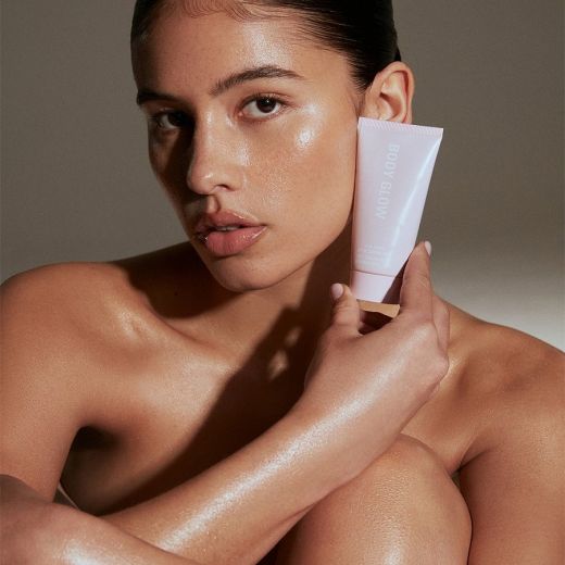 KYLIE COSMETICS Body Glow Highlighter 100 ALL GOLD EVERYTHING