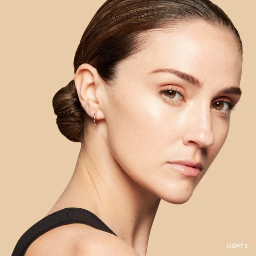 BOBBI BROWN Vitamin Enriched Skin Tint SPF 15 Light 2