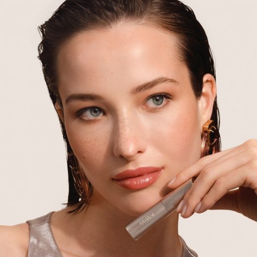 ARMANI BEAUTY Prisma Flash Glossy Color Lip Balm