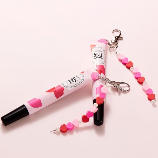 DOUGLAS COLLECTION SEASONAL LOVE IS ALL AROUND Lip Balm Charm 