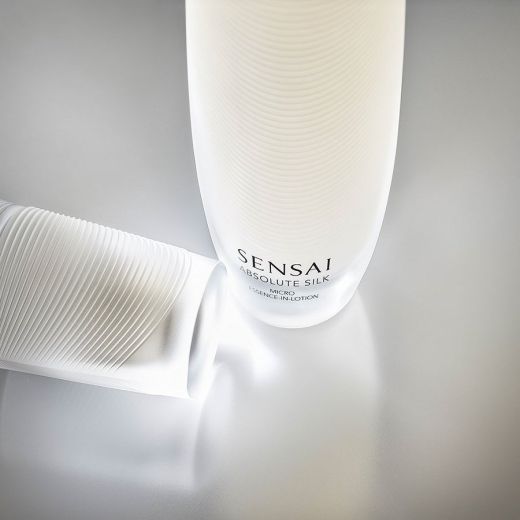 SENSAI Absolute Silk Micro Essence In Lotion