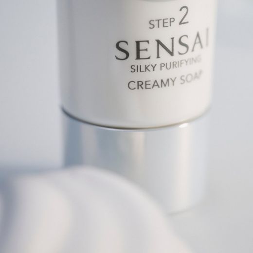 SENSAI Silky Purifying Creamy Soap 