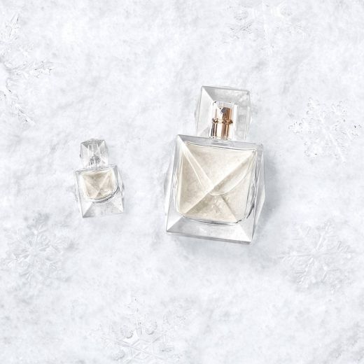 KHLOÉ KARDASHIAN XO Khloé Holiday Gift Set