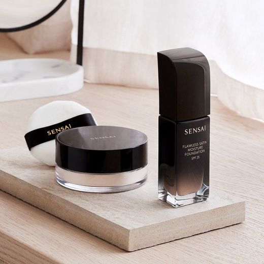 SENSAI Flawless Satin Moisture Foundation