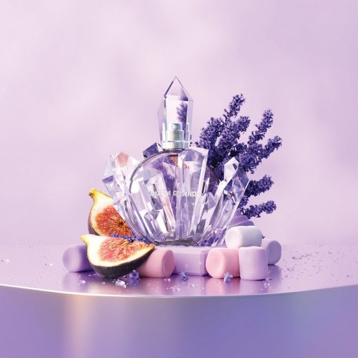 ARIANA GRANDE R.E.M.