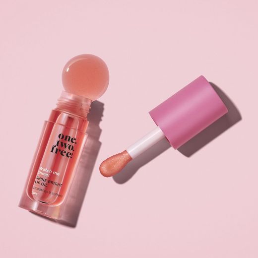 ONE.TWO.FREE! Shine Bright Lip Oil