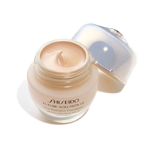 Shiseido Future Solution LX Total Radiance Foundation SPF 20  (Atjaunojošs tonālais krēms)