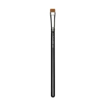 MAC 212 Flat Definer Brush  (Ota acu kontūrlīnijas veidošanai)