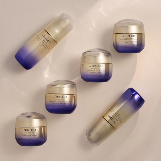 Shiseido Vital Perfection Uplifting and Firming Day Emuslion SPF 30