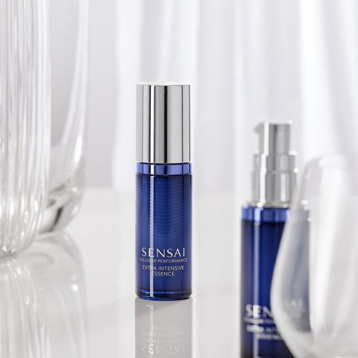 SENSAI Cellular Performance Extra Intensive Essence