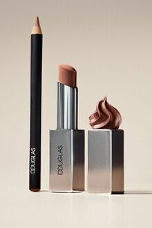 DOUGLAS Make up