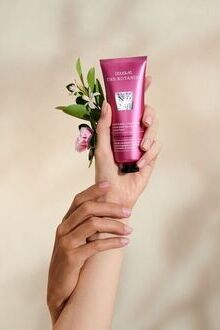 THE BOTANIST Neroli & Geranium Hand Cream